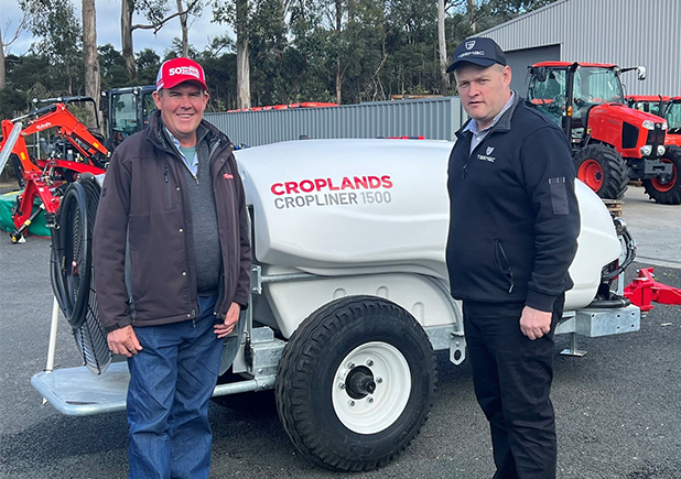 Dave Farmer Andrew Layton Cropliner sprayer